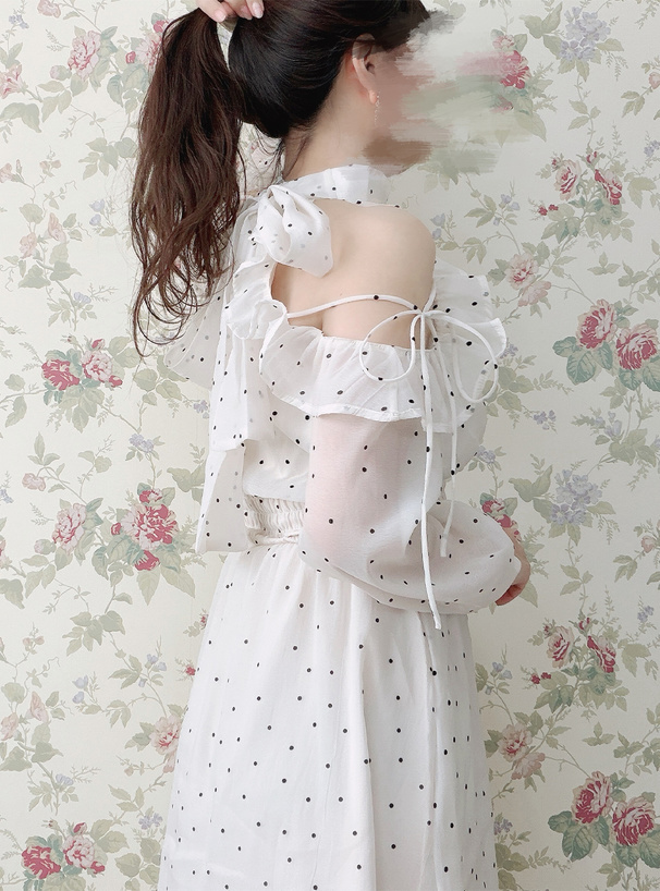 ドット柄ショルダーオープンアメスリロングワンピース