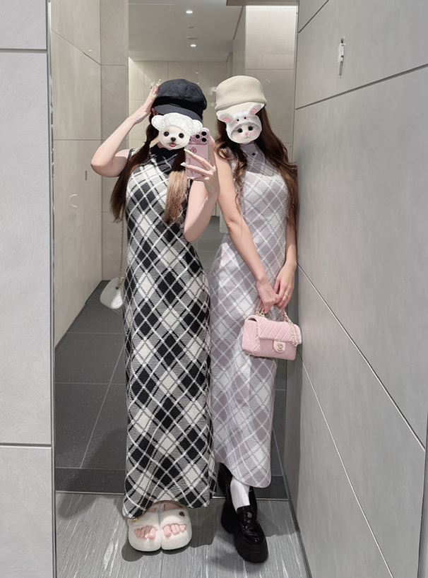 チェック柄ノースリーブニットタイトロングワンピース
