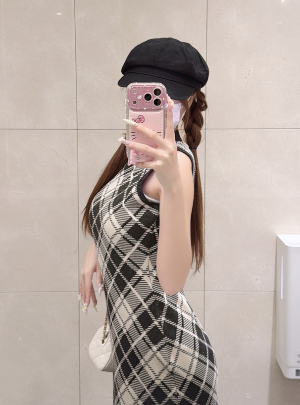 チェック柄ノースリーブニットタイトロングワンピース