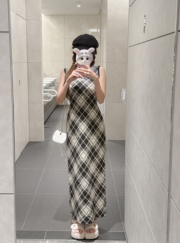 チェック柄ノースリーブニットタイトロングワンピース