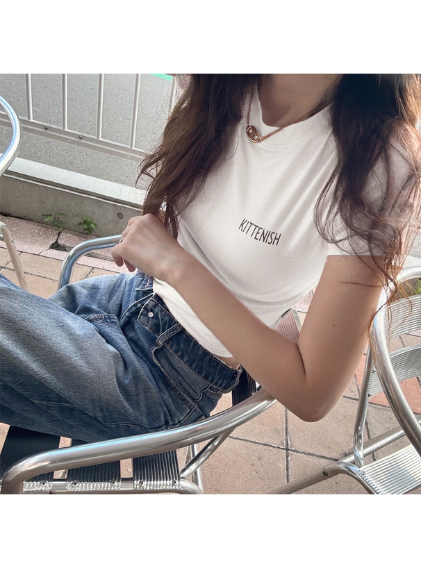ロゴプリントショート丈Tシャツ