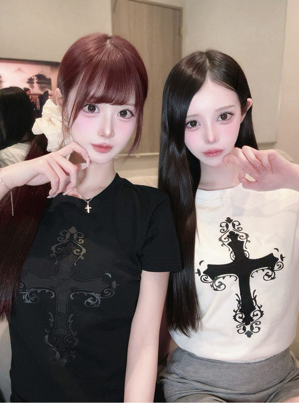 クロスロゴ刺繍Tシャツ