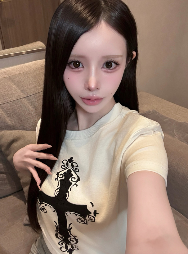 クロスロゴ刺繍Tシャツ