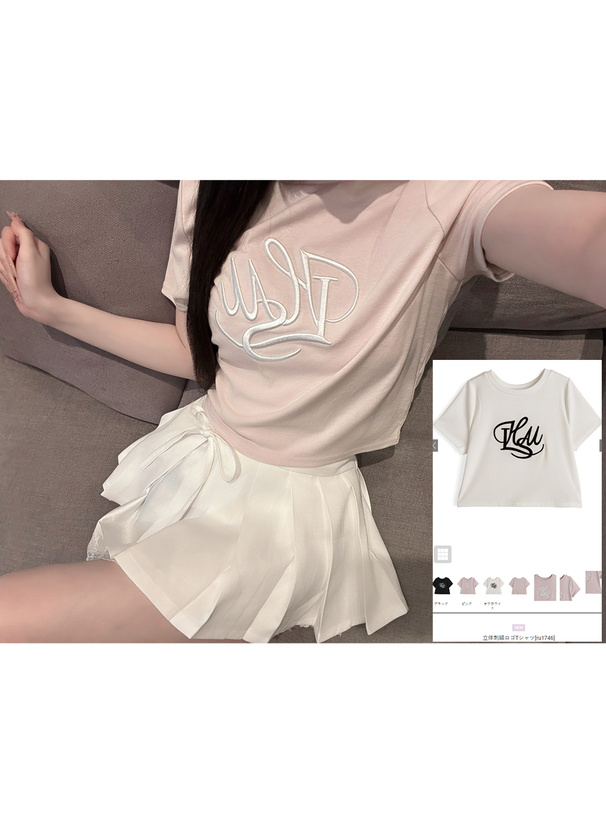 立体刺繍ロゴTシャツ