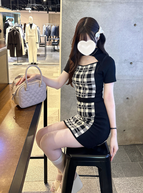 ベルト付きチェック柄フロントオープンワンピース