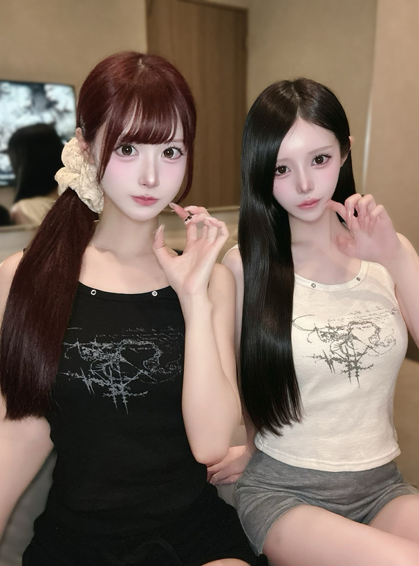 フード付きロゴプリントタンクトップ