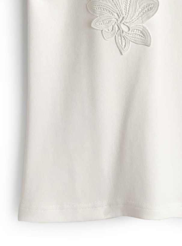 フラワーレースフレンチスリーブトップス