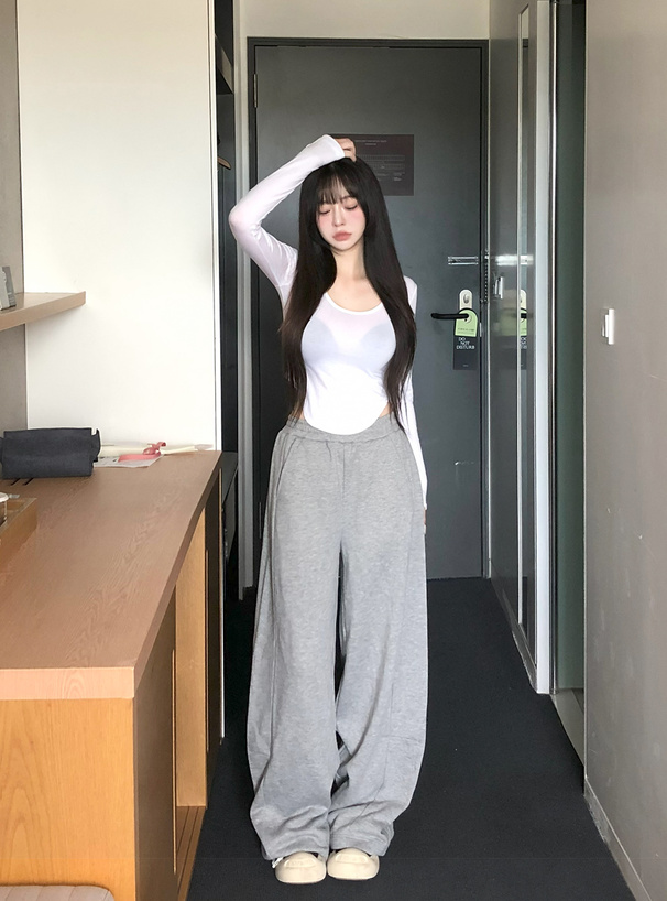 カーブラインスウェットパンツ