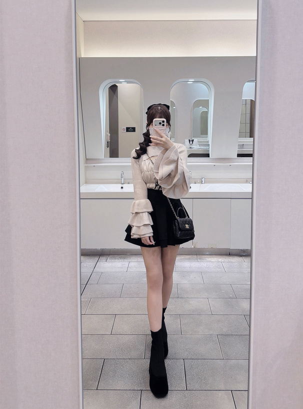 配色リボンキャミソール×ティアードフリルトップスニットアンサンブル