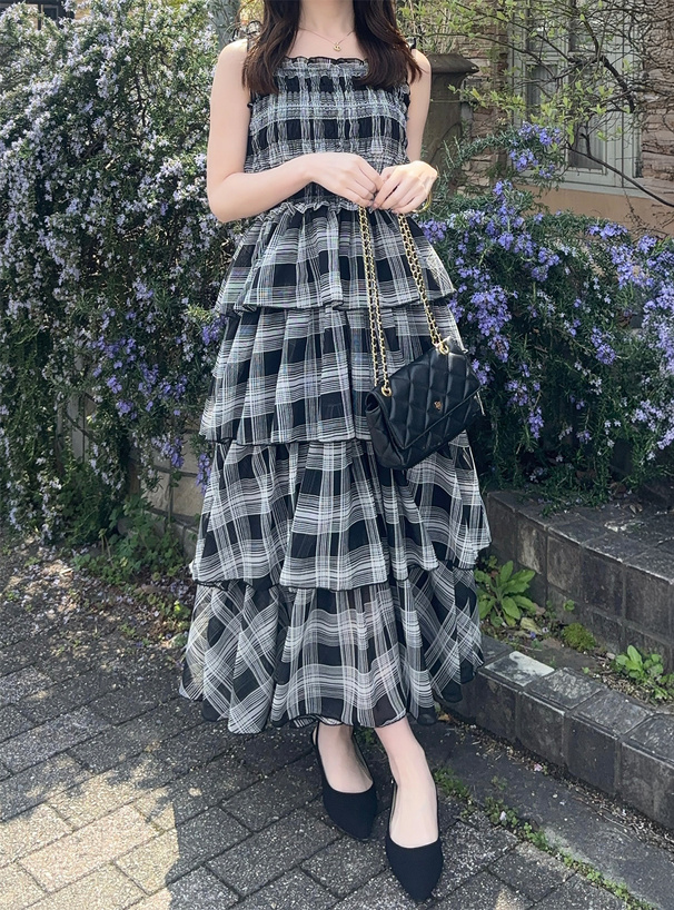 チェック柄シャーリングキャミソールワンピース