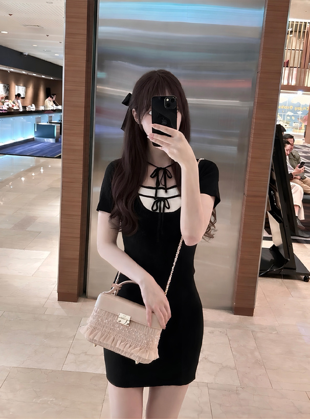 配色レイヤード風リボンニットミニワンピース