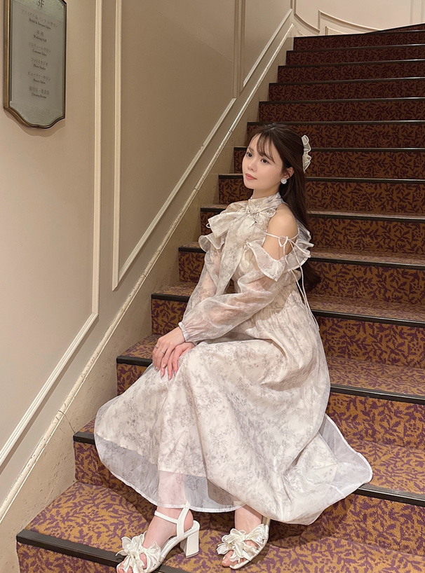 美品✨ エムズグレイシー カメリア 花柄ワンピース 40 リボン フレア 日本製 エムズグレイシー 美品 花柄ワンピース 40｜Yahoo!フリマ（旧PayPay