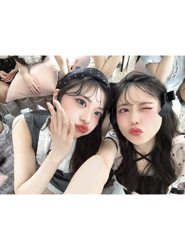 ドット柄クロップドトップス×キャミソールニットアンサンブル