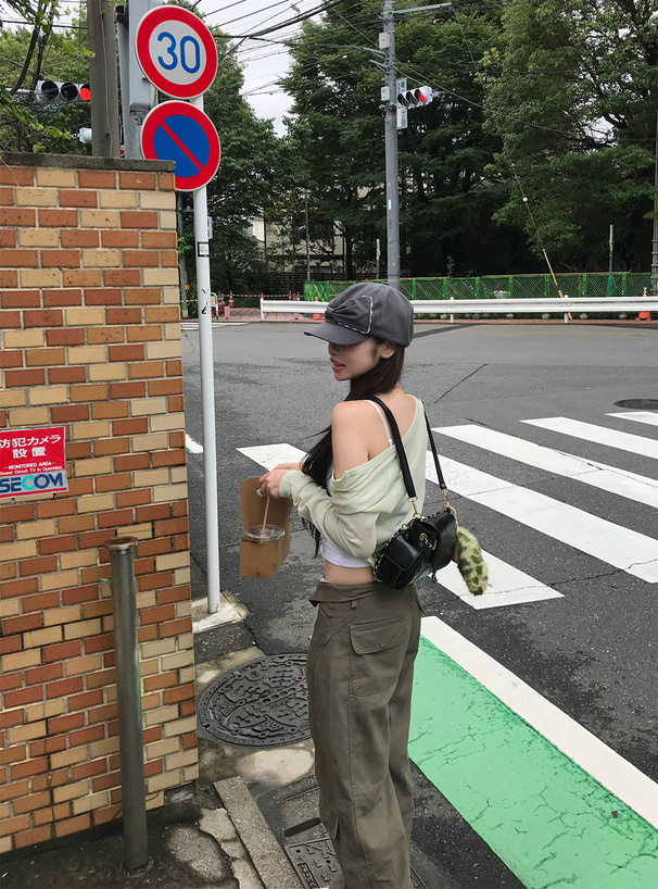 カップ付きレースリブキャミソール