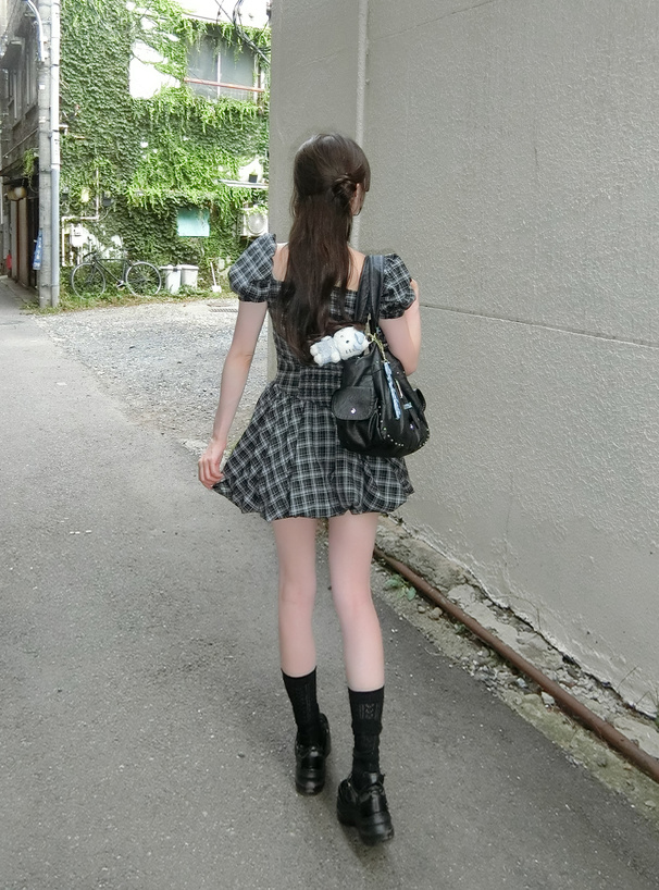 チェック柄リボンパフスリーブバルーンミニワンピース