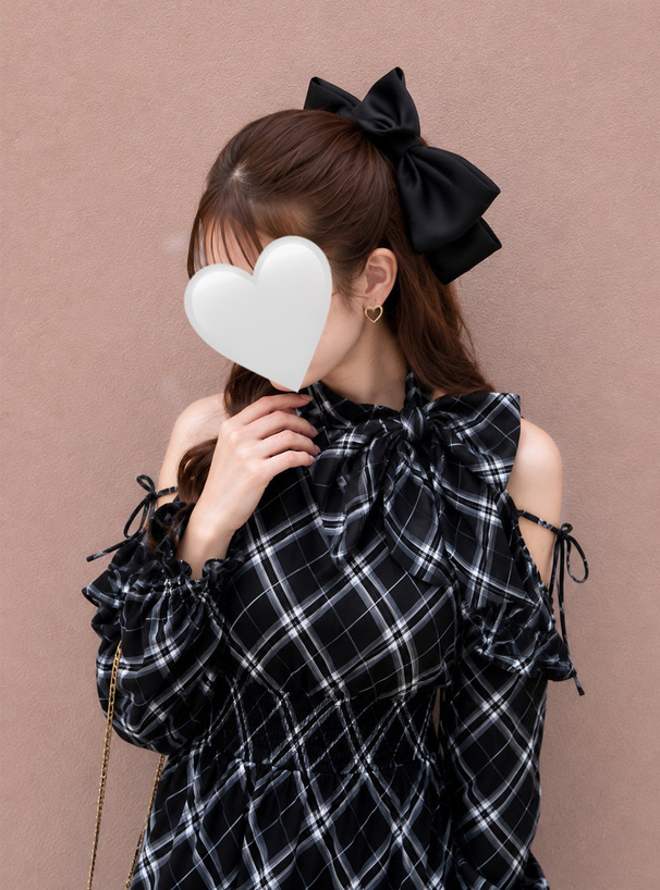 チェック柄ショルダーオープンアメスリロングワンピース