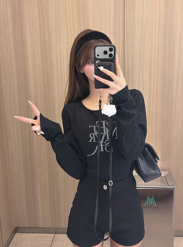 ラインストーンロゴロンT