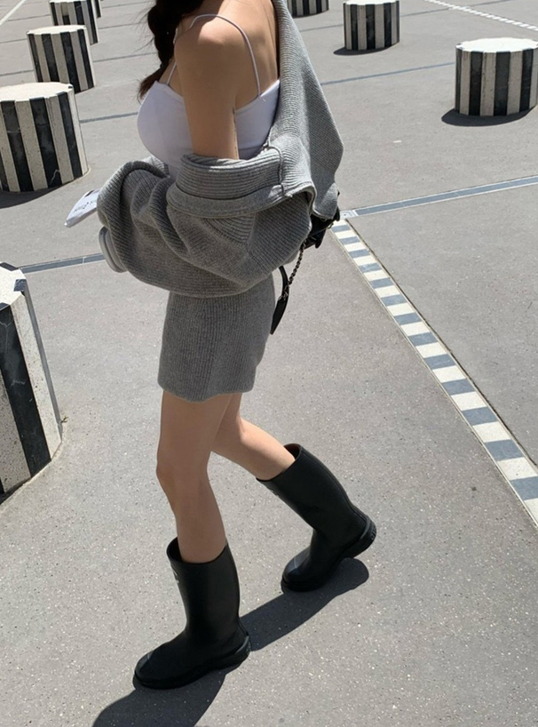 ジップトップス×ショートパンツニットセットアップ