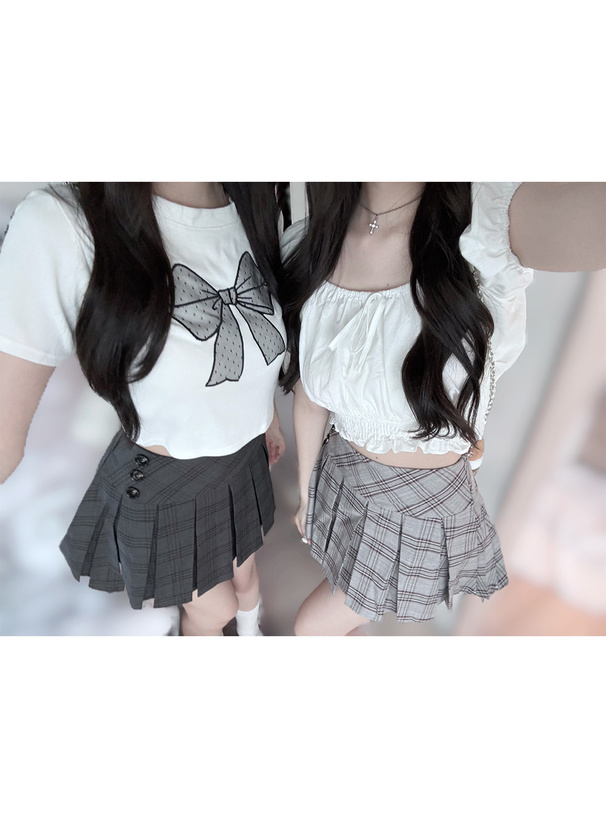 リボンオフショルダーパフスリーブブラウス