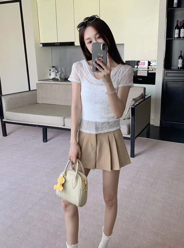 キャミソール付きドレープレーストップス