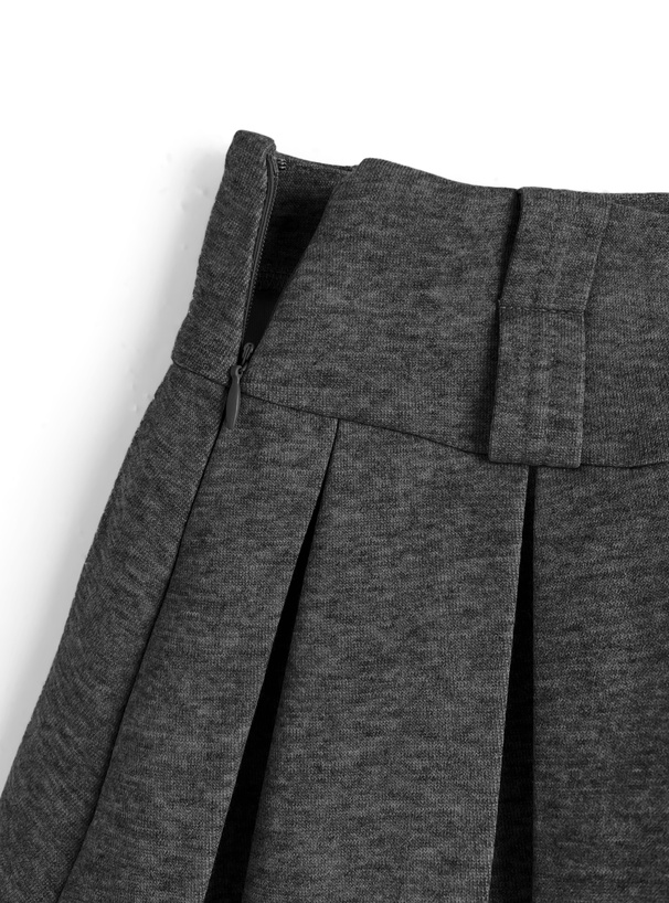 ベルト付きプリーツミニスカートパンツ