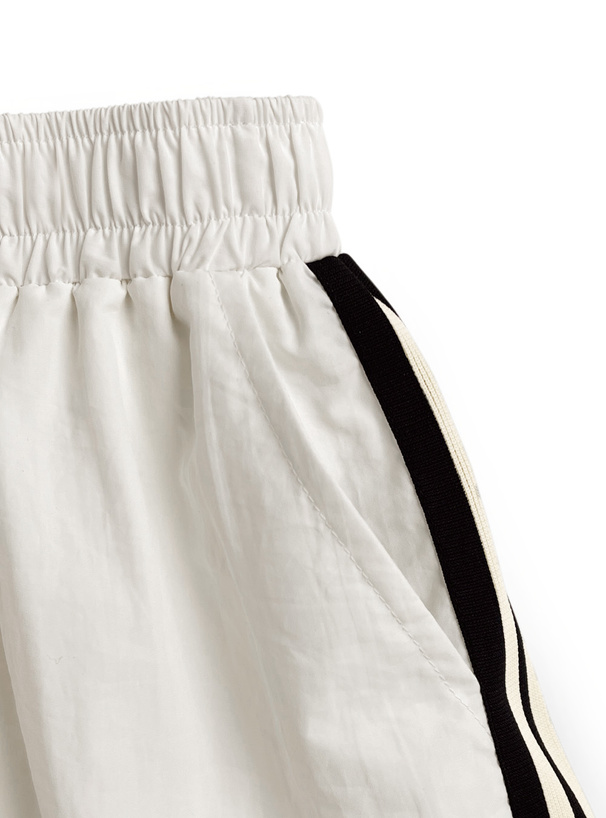 ダブルジップブルゾン×ショートパンツサイドラインセットアップ