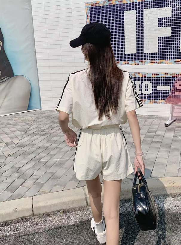 ダブルジップブルゾン×ショートパンツサイドラインセットアップ