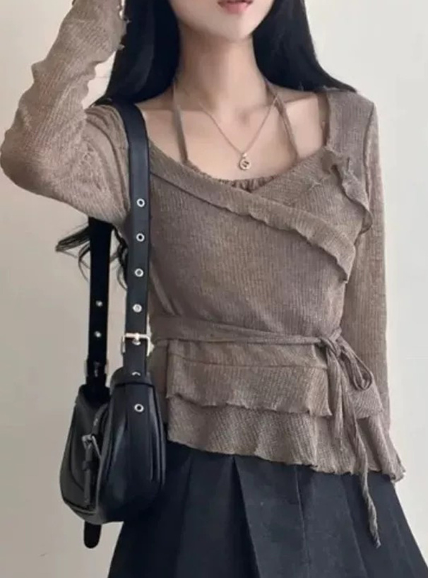 ホルターレイヤード風カシュクールトップス