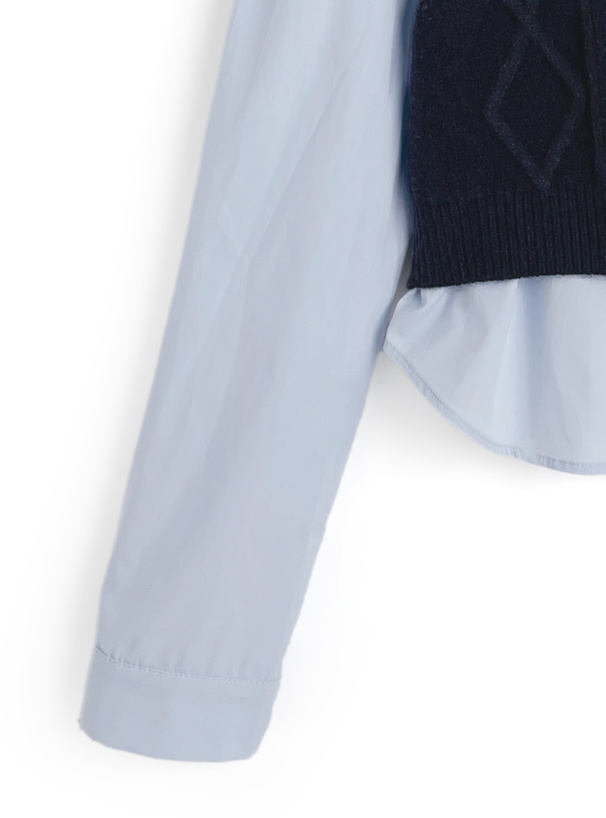 タックシャツ×ニットベストアンサンブル