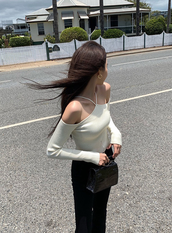 ホルターネックオフショルダーリブニットトップス