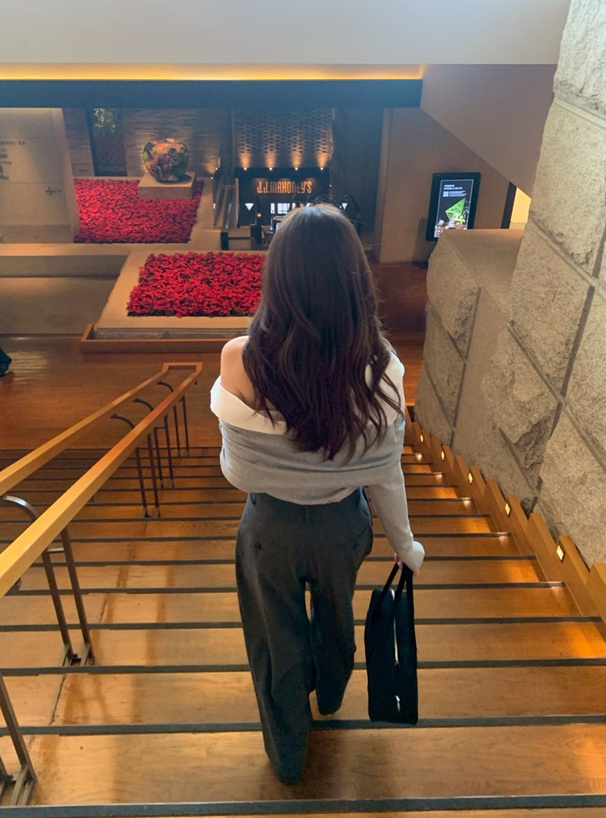 シャツドッキングオフショルダートップス