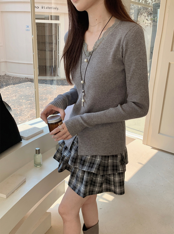 パールボタンレースリブニットトップス