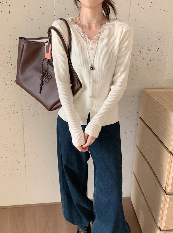 パールボタンレースリブニットトップス