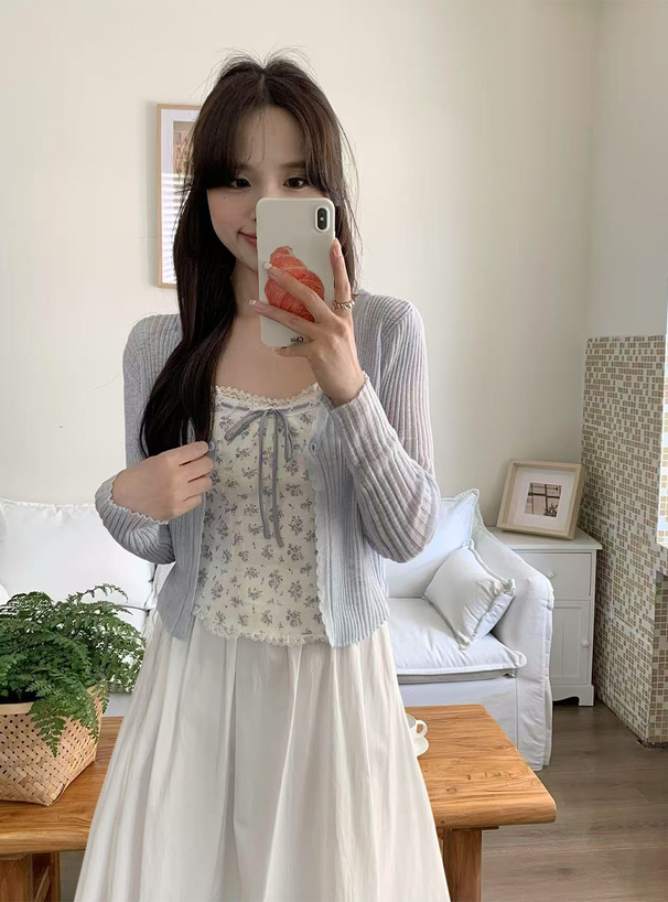 花柄キャミソール×シアーニットカーディガンアンサンブル