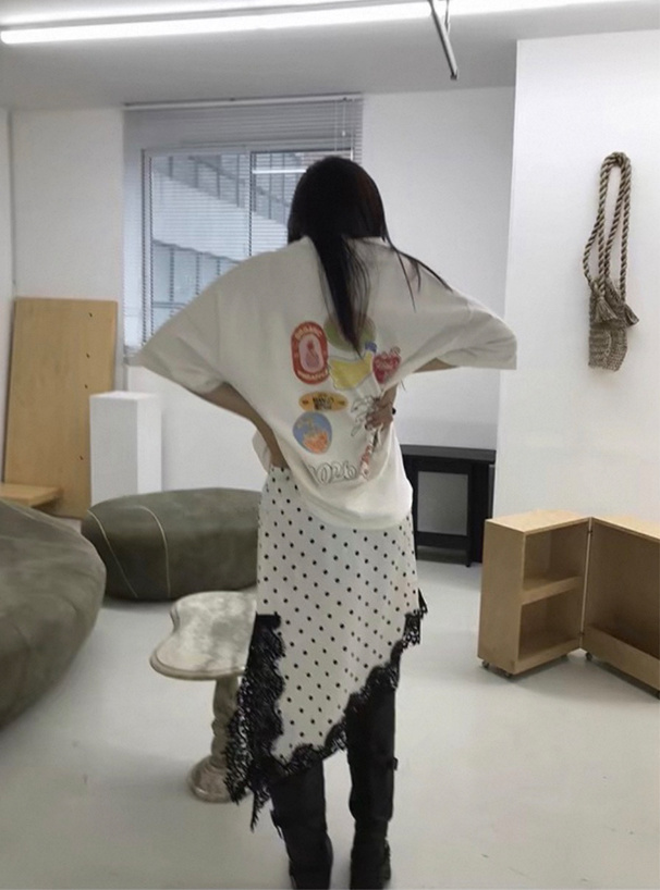 ドット柄アシンメトリーレーススカート