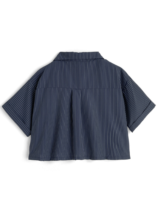 ストライプ柄シャツ×シャーリングキャミソールアンサンブル
