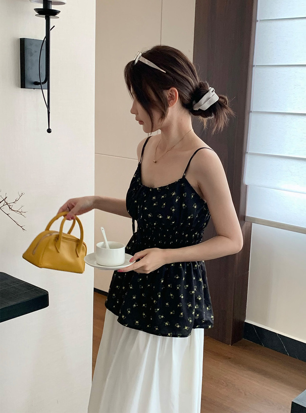 小花柄シャーリングリボンキャミソールトップス