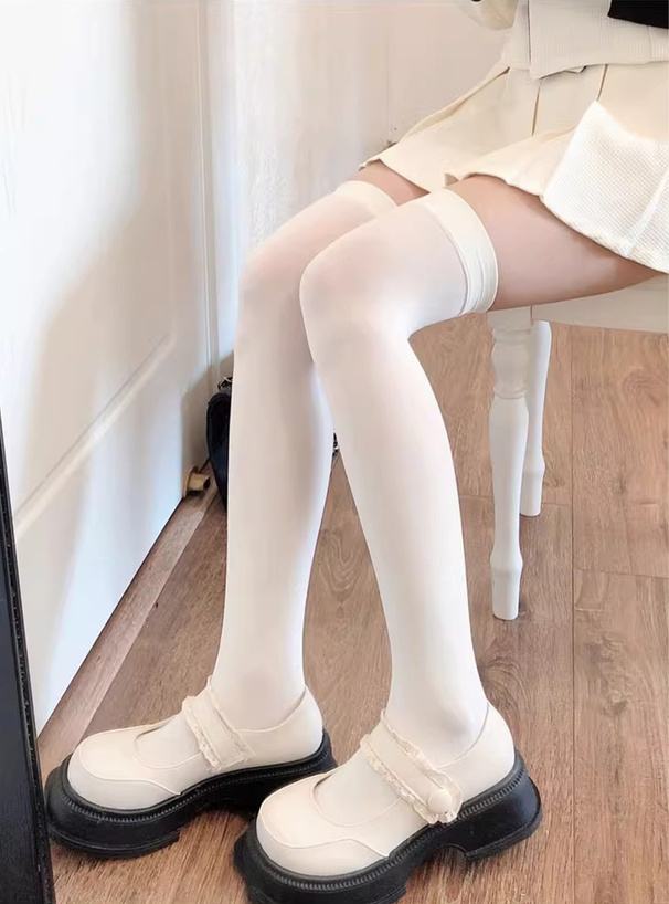 シアーニーハイソックス