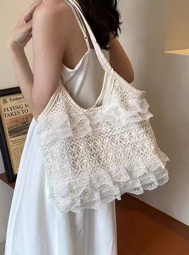 レースフリルトートバッグ