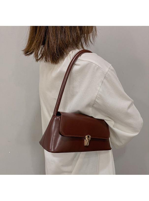 スクエアフラップワンハンドルバッグ