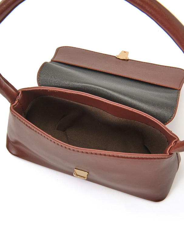 スクエアフラップワンハンドルバッグ