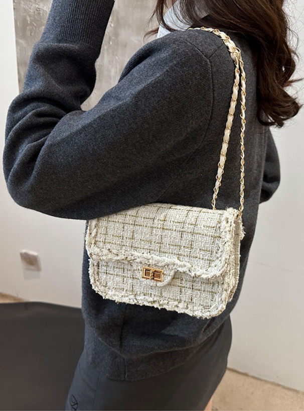 ツイードチェーンショルダーバッグ