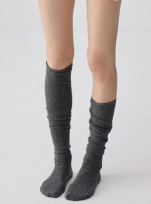 ケーブル切り替えニーハイソックス