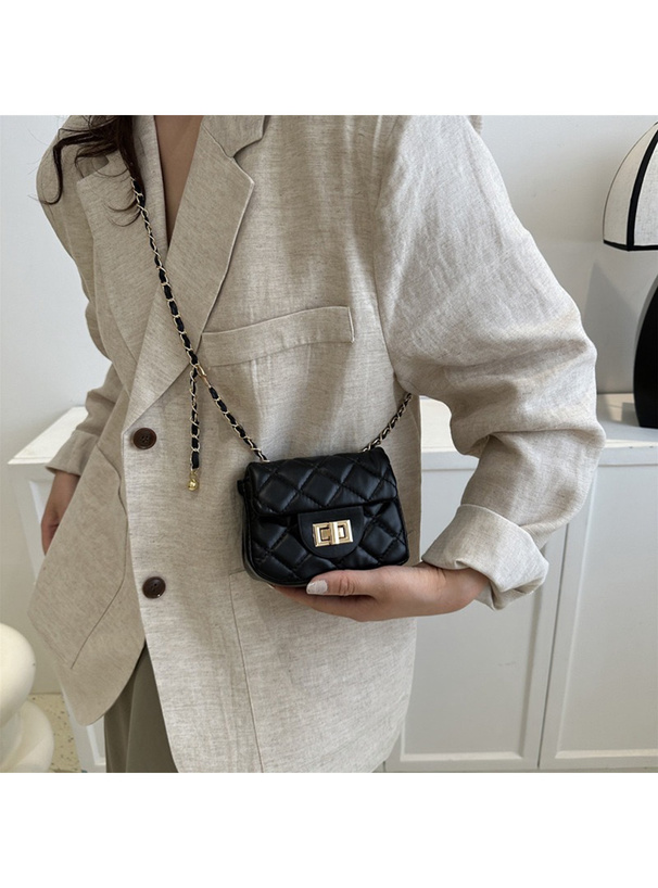 キルティングチェーンミニショルダーバッグ