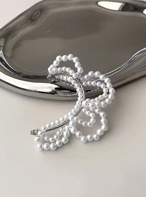 フラワーモチーフパールイヤーカフ