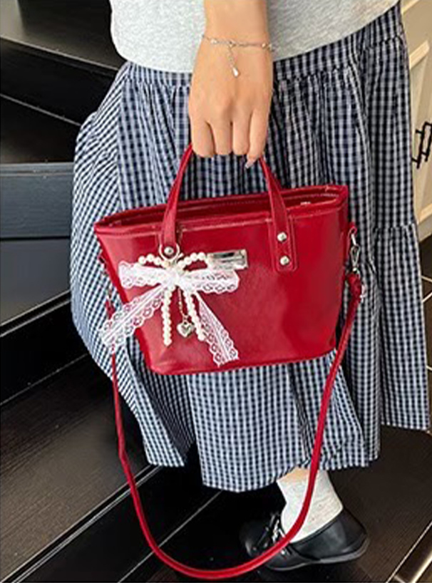 2Wayチャーム付きレザーミニバッグ