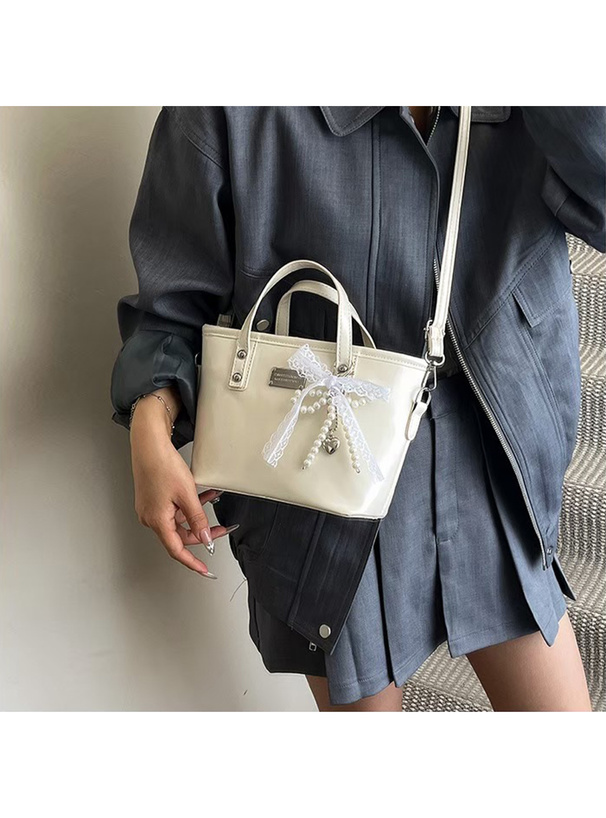 2Wayチャーム付きレザーミニバッグ