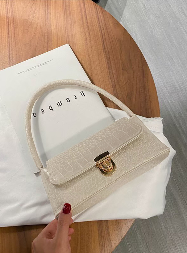 クロコダイル柄スクエアフラップワンハンドルバッグ