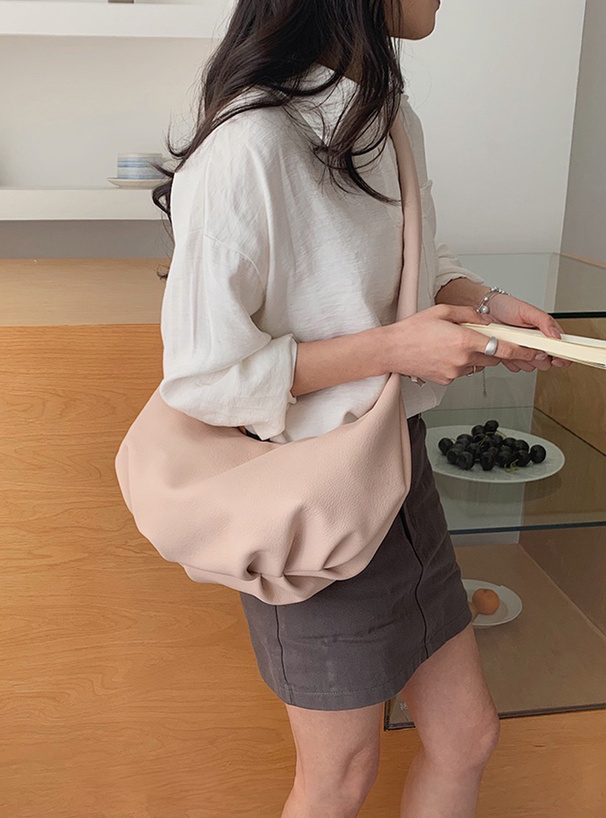 ギャザーハンドルレザーバッグ