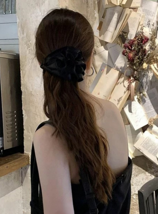 フリルヘアクリップ
